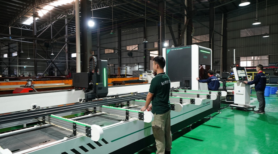 Factory Glass Manufacturing Process