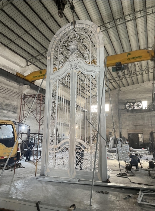 7.7M height door for Canada