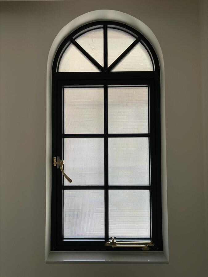 Arched Windows 7