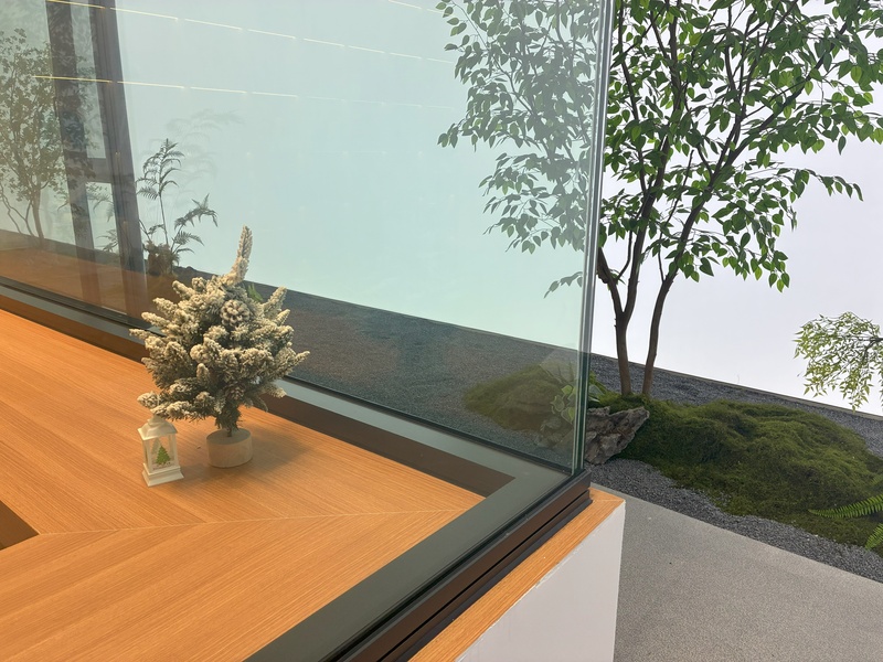 Frameless Corner Windows 2