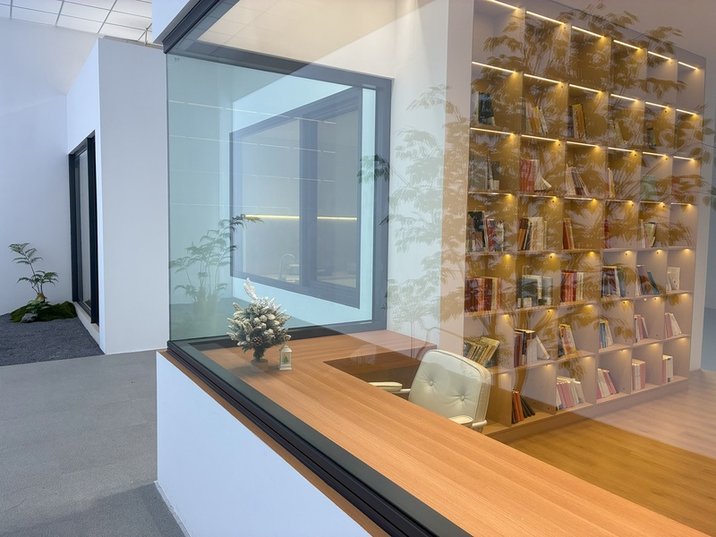 Frameless Corner Windows 3