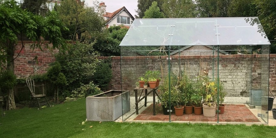 Minimalistic Frameless Greenhouse Windows