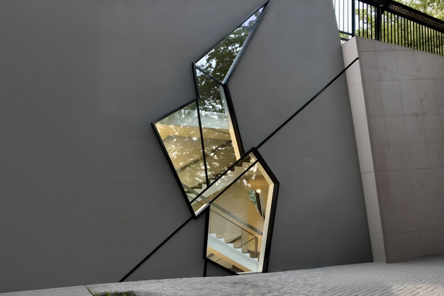 Specialty Shape Windows 8